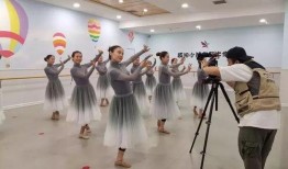 獨家爆料藝術(shù)學校極品舞蹈生,揭秘藝術(shù)學校極品舞蹈生的傳奇故事